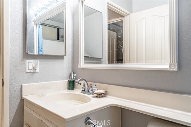 Detail Gallery Image 17 of 51 For 3516 E Ransom St #204,  Long Beach,  CA 90804 - 2 Beds | 2 Baths