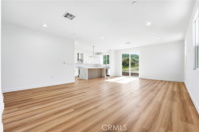 Detail Gallery Image 4 of 53 For 1969 Lyon Ave, Riverside,  CA 92503 - 5 Beds | 4 Baths