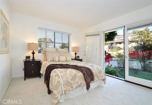 109 Guadalupe Avenue, Redondo Beach, California 90277, 4 Bedrooms Bedrooms, ,2 BathroomsBathrooms,Residential,Sold,Guadalupe,PV17120512