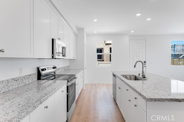 Detail Gallery Image 3 of 23 For 34489 Ciruela Ave, French Valley,  CA 92596 - 3 Beds | 2/1 Baths