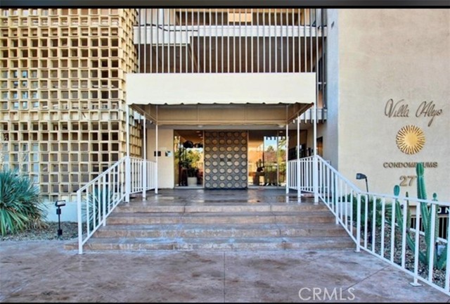 Front Image Thumbnail for CRTR26180954