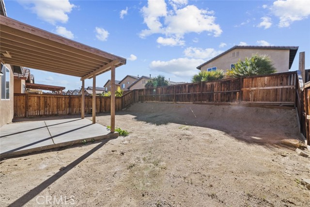 Detail Gallery Image 36 of 38 For 14323 Moon Valley St, Victorville,  CA 92394 - 4 Beds | 3 Baths