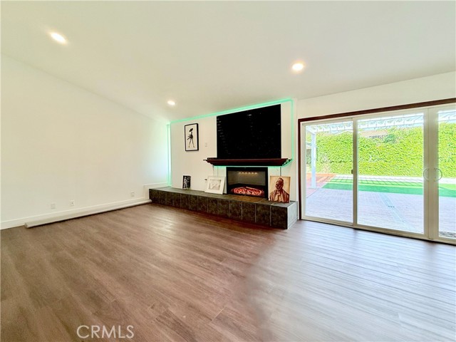 Detail Gallery Image 21 of 32 For 1229 Coventry Dr, Thousand Oaks,  CA 91360 - 4 Beds | 4 Baths