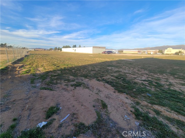 Detail Gallery Image 4 of 21 For 1 Malaki, Apple Valley,  CA 92308 - – Beds | – Baths