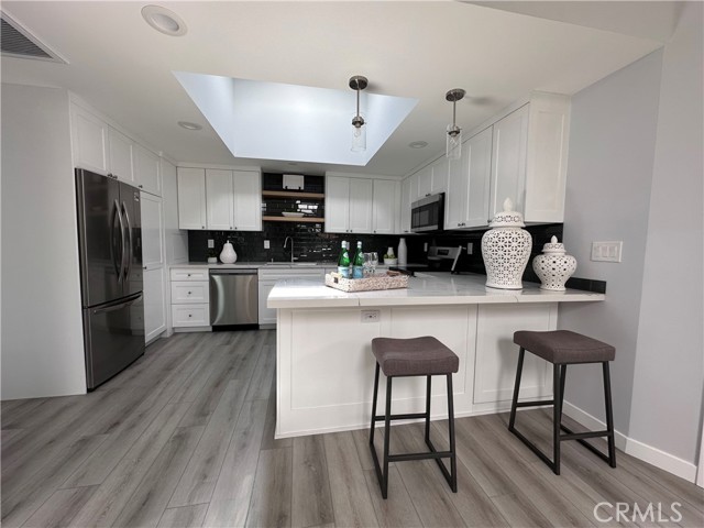 13361 El Dorado, Seal Beach CA: https://media.crmls.org/medias/21ed702e-e01f-4d6d-ad13-3e41762c7636.jpg