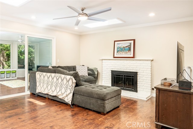 Detail Gallery Image 9 of 48 For 16381 Ace Ln, Huntington Beach,  CA 92649 - 3 Beds | 2 Baths