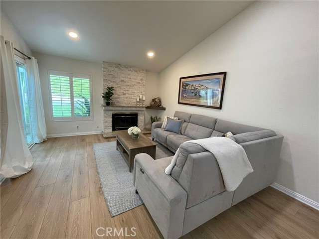 27691 Via Turina, Mission Viejo CA: https://media.crmls.org/medias/21efb852-53e2-4aa9-9c0f-ad33305712db.jpg