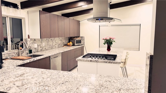 Front Image Thumbnail for CRSR26037958