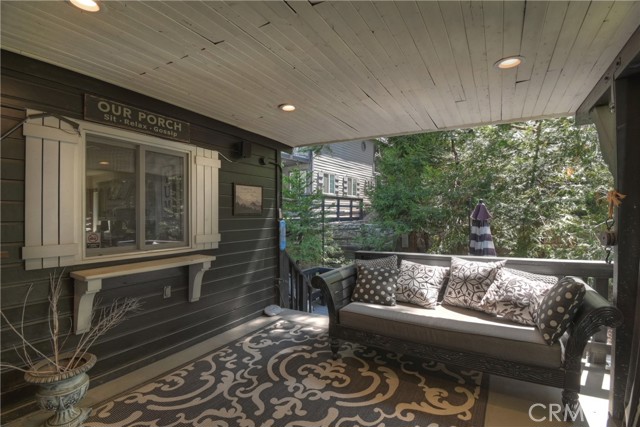 Detail Gallery Image 25 of 42 For 533 Sunderland, Lake Arrowhead,  CA 92352 - 3 Beds | 3/1 Baths