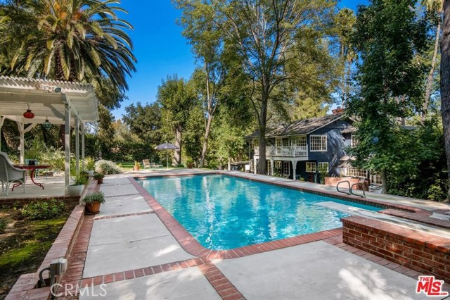 5255 ROUND MEADOW Road, Hidden Hills CA: https://media.crmls.org/medias/21f0c22a-652d-4fee-bb15-fe6d049865f5.jpg