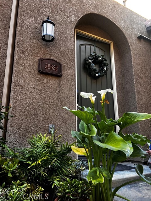 Detail Gallery Image 5 of 44 For 28382 Mirabelle, Saugus,  CA 91350 - 2 Beds | 2 Baths