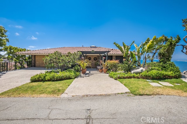 744 Via Somonte, Palos Verdes Estates, California 90274, 4 Bedrooms Bedrooms, ,3 BathroomsBathrooms,Residential,Sold,Via Somonte,SB22116352