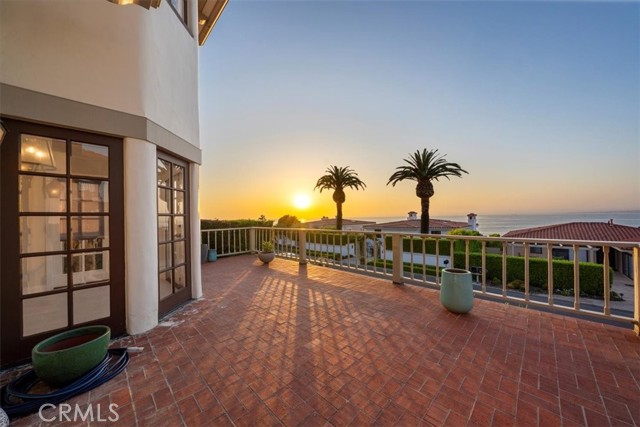 Detail Gallery Image 12 of 38 For 536 via Media, Palos Verdes Estates,  CA 90274 - 4 Beds | 5 Baths