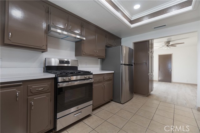 Detail Gallery Image 15 of 48 For 8140 Weirick Rd, Corona,  CA 92883 - 4 Beds | 2 Baths
