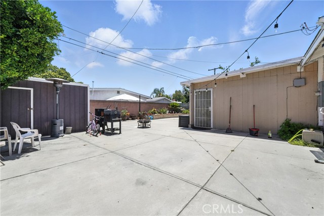 14512 Behrens Avenue, Norwalk CA: https://media.crmls.org/medias/21f207bd-db12-4c2a-89a6-9dda2cf69067.jpg