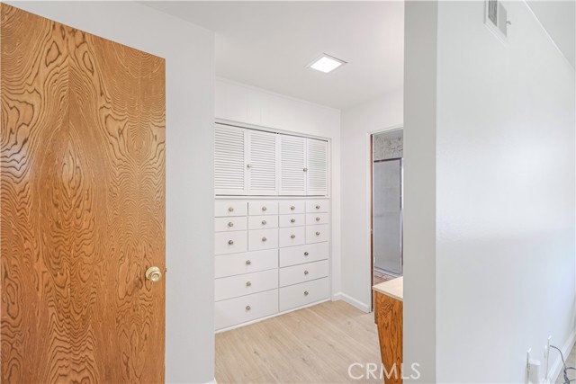 Image 32 of 61 For 14242 Clarissa Lane