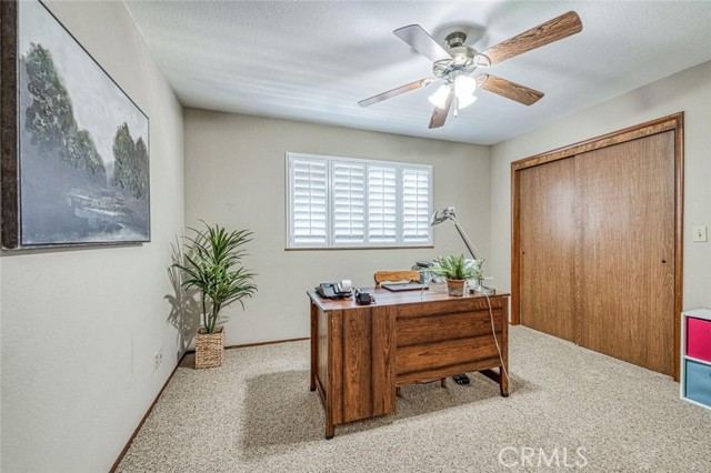 6442 N Gentry Avenue, Fresno CA: https://media.crmls.org/medias/21f2e295-61ba-4048-97bd-74f4e9b2f42d.jpg