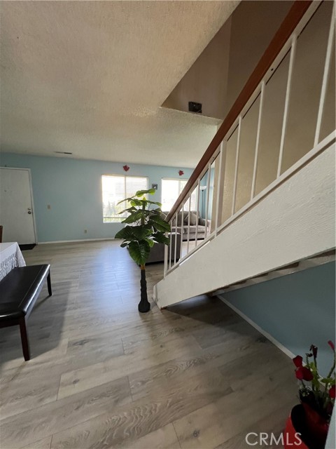 Detail Gallery Image 28 of 46 For 6551 Wystone Ave #2,  Reseda,  CA 91335 - 3 Beds | 2 Baths