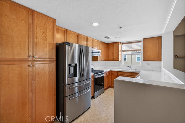 Detail Gallery Image 13 of 50 For 744 Portside, San Diego,  CA 92154 - 2 Beds | 2/1 Baths