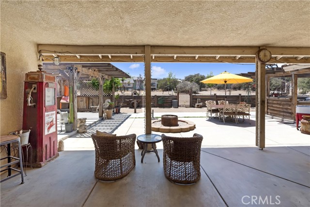 8328 Chateau Road, Phelan CA: https://media.crmls.org/medias/21f415cb-e186-4cc0-b7bc-195f2363efe7.jpg