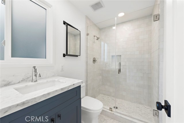 Detail Gallery Image 9 of 15 For 397 Park Ave, Laguna Beach,  CA 92651 - 2 Beds | 1 Baths