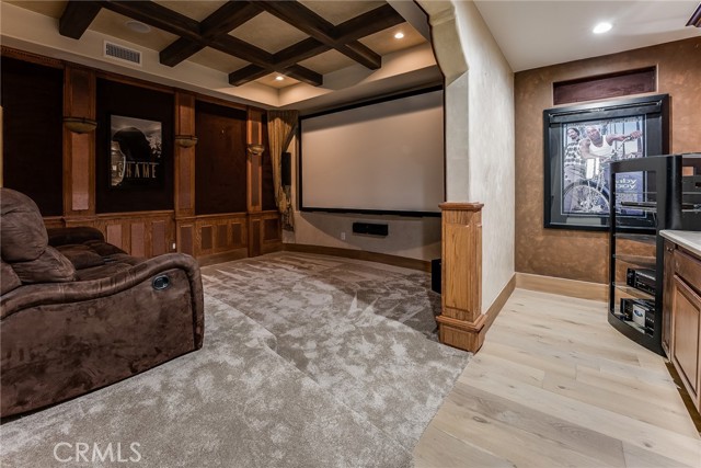 Detail Gallery Image 20 of 54 For 23123 Oxnard St, Woodland Hills,  CA 91367 - 5 Beds | 6 Baths