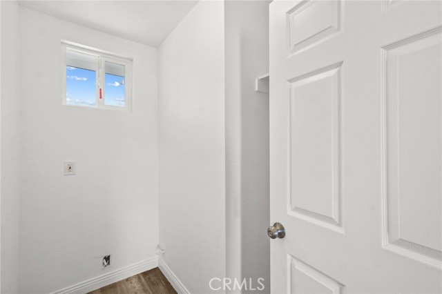 Detail Gallery Image 13 of 22 For 409 Withee St, Bakersfield,  CA 93307 - 2 Beds | 1 Baths