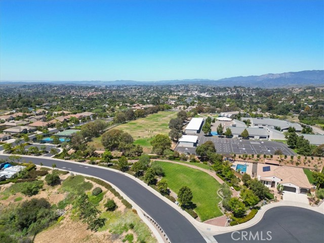 Detail Gallery Image 12 of 56 For 287 Tom Mcguinness Jr. Cir, Fallbrook,  CA 92028 - 4 Beds | 2/1 Baths