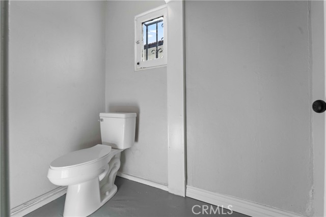 796 N Mount Vernon Avenue, San Bernardino CA: https://media.crmls.org/medias/21f5ba94-806a-4788-9227-11503af5b6de.jpg