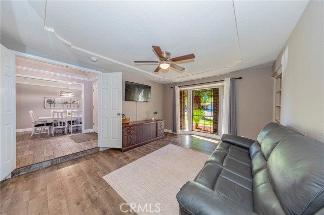 Detail Gallery Image 13 of 75 For 779 E Cole Ave, Fresno,  CA 93720 - 4 Beds | 2/1 Baths