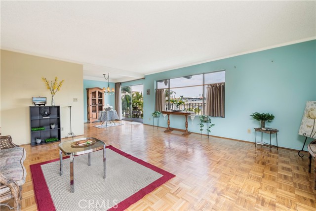 191 Kennebec Avenue, Long Beach CA: https://media.crmls.org/medias/21f652c2-184d-4885-bdc5-30847bc2c70c.jpg