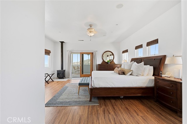 Image 35 of 73 For 15471 Green Valley Truck