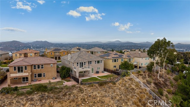 16219 Skyridge Drive, Riverside CA: https://media.crmls.org/medias/21f696b9-6fba-48be-8b56-dccfd9764ec6.jpg