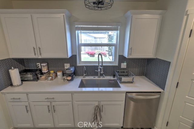 Detail Gallery Image 17 of 75 For 2129 Redding Way, Atwater,  CA 95301 - 5 Beds | 3/1 Baths