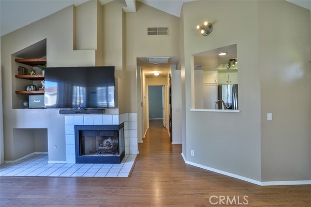 8025 E Sandstone Drive, Anaheim Hills CA: https://media.crmls.org/medias/21f6fe0c-91e3-4853-a9b7-8e916ec3db1a.jpg