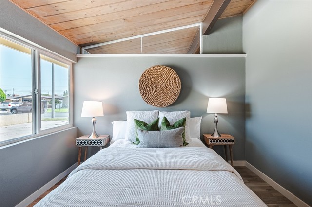 5835 Los Santos Way, Buena Park CA: https://media.crmls.org/medias/21f7493f-0f87-4bee-bbfa-dee66f4a80a0.jpg