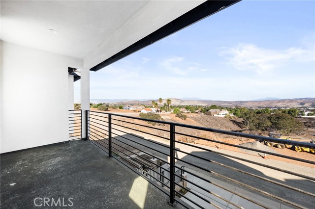 Detail Gallery Image 13 of 27 For 3704 Howe St, Corona,  CA 92881 - 5 Beds | 3/1 Baths