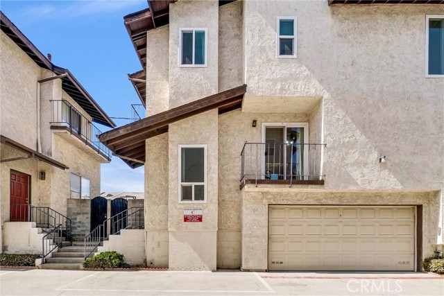 Detail Gallery Image 3 of 30 For 11216 Lower Azusa Rd #C,  El Monte,  CA 91731 - 2 Beds | 2/1 Baths