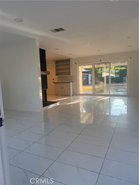 1517 N 3rd Avenue, Upland CA: https://media.crmls.org/medias/21f8ded4-5ea4-414f-ac6f-7cad9c7d3fd1.jpg