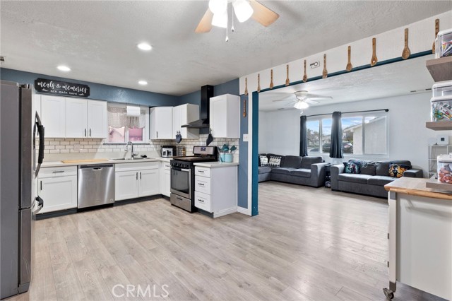 Detail Gallery Image 9 of 21 For 784 S Miramar, San Jacinto,  CA 92583 - 4 Beds | 2 Baths