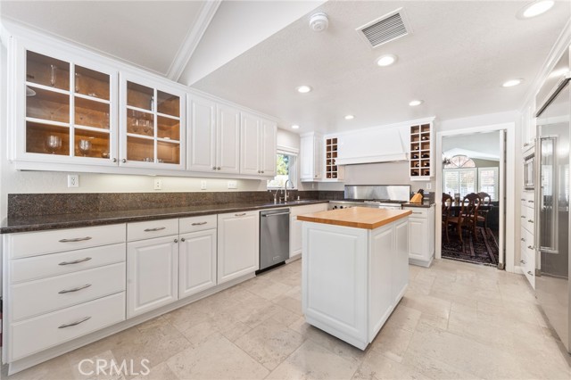 Detail Gallery Image 17 of 75 For 855 Cypress Dr, Upland,  CA 91784 - 4 Beds | 2/1 Baths