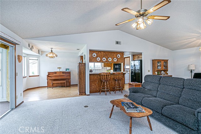 Detail Gallery Image 6 of 25 For 864 Sunshine Ct, Santa Maria,  CA 93455 - 3 Beds | 2 Baths