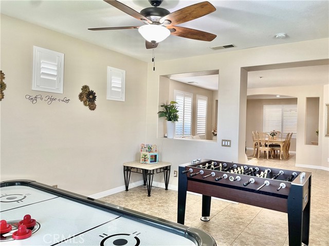 Detail Gallery Image 11 of 57 For 8004 Palm View Ln, Riverside,  CA 92508 - 6 Beds | 4/1 Baths