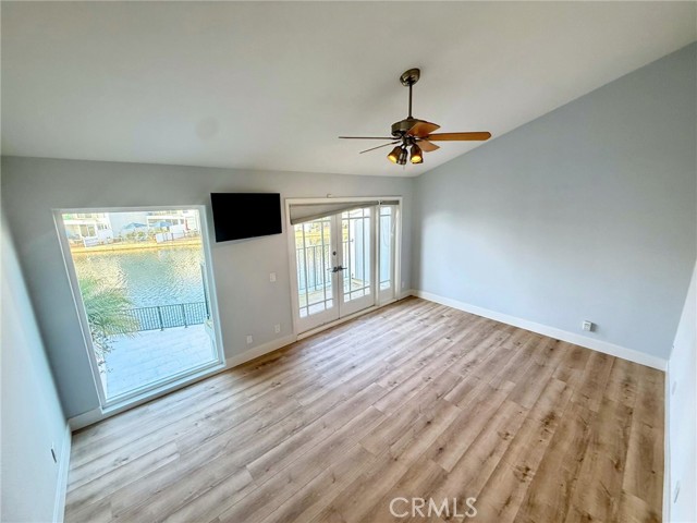 Detail Gallery Image 4 of 8 For 3625 Windspun, Huntington Beach,  CA 92649 - 3 Beds | 3/1 Baths