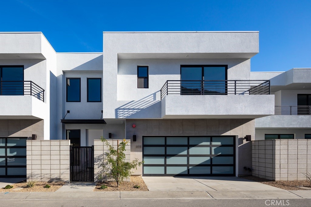 898 Bel Air Drive, Palm Springs, CA 92264