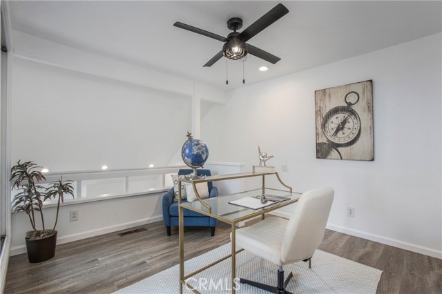 25712 Le Parc, Lake Forest CA: https://media.crmls.org/medias/21fbee3f-bbb5-4992-afc0-9dcb16d66727.jpg