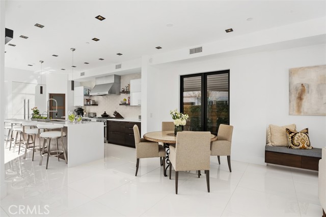 Detail Gallery Image 11 of 50 For 605 Marigold Ave, Corona Del Mar,  CA 92625 - 4 Beds | 5 Baths