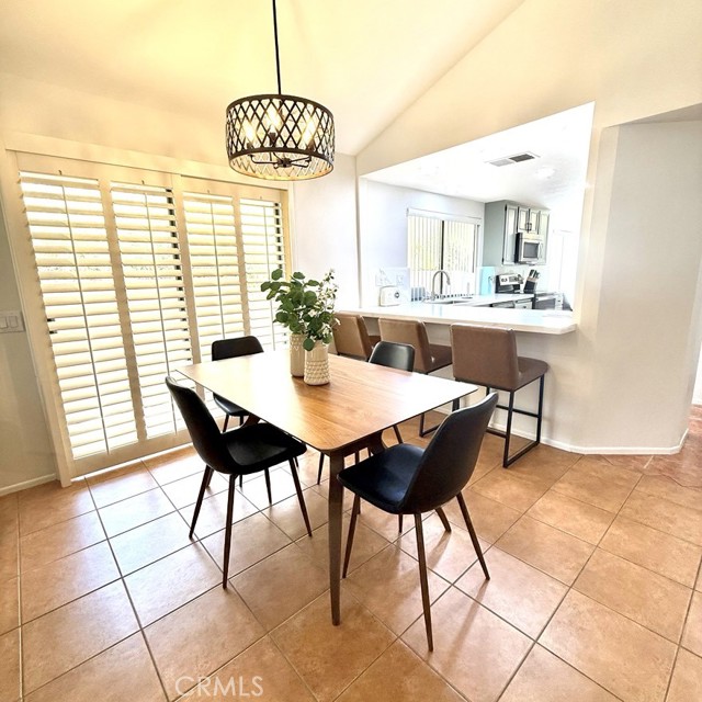 Detail Gallery Image 6 of 22 For 72299 Blueridge Ct, Palm Desert,  CA 92260 - 2 Beds | 2 Baths
