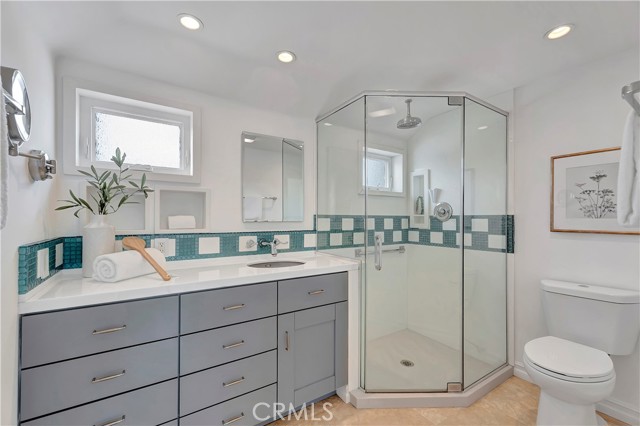 Detail Gallery Image 63 of 71 For 265 Bay Shore, Long Beach,  CA 90803 - 5 Beds | 5 Baths