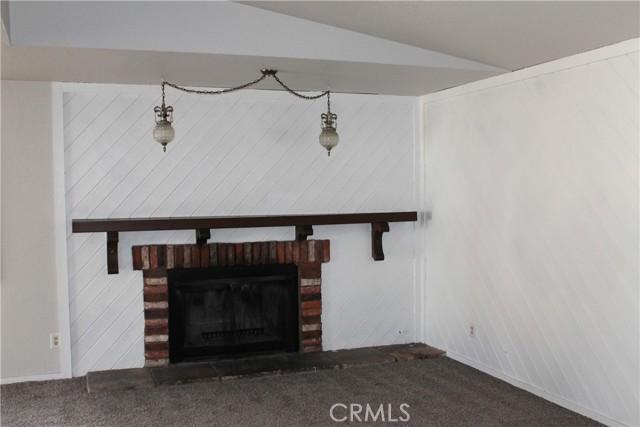 413 W North Shore, Big Bear City CA: https://media.crmls.org/medias/21fe0332-98ed-4fb0-a48e-240e845a1664.jpg